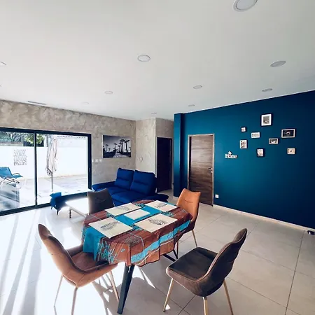 Maison Moderne Avec Piscine Privee Endroit Tres Calme ヴィラ
