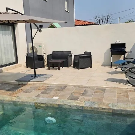 Maison Moderne Avec Piscine Privee Endroit Tres Calme ヴィラ *
