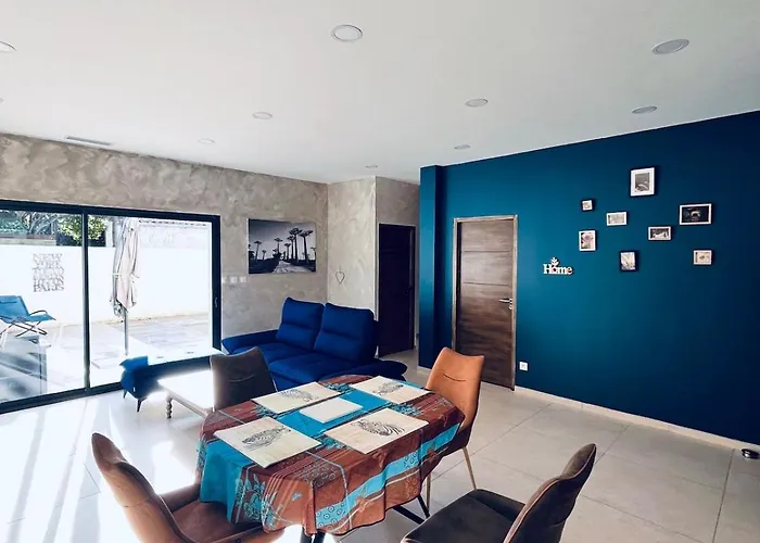 Maison Moderne Avec Piscine Privee Endroit Tres Calme ヴィラ